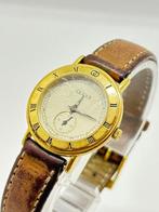 Gucci - 3000.2L Watch 26mm Quartz Beige Dial Gold Ladies -