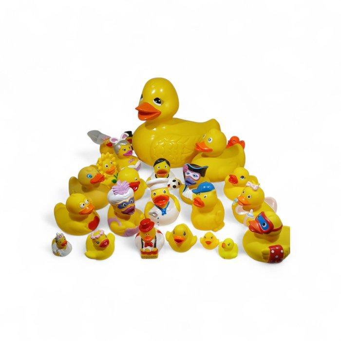 Themacollectie - Partij van 40 verschillende rubberen, Antiek en Kunst, Antiek | Speelgoed