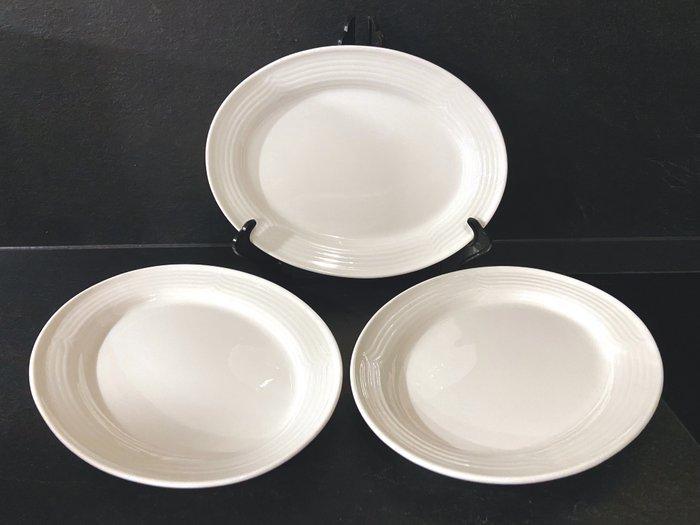 Villeroy & Boch - Bord (16) - Adriana - Porselein - Borden, Antiek en Kunst, Antiek | Meubels | Tafels