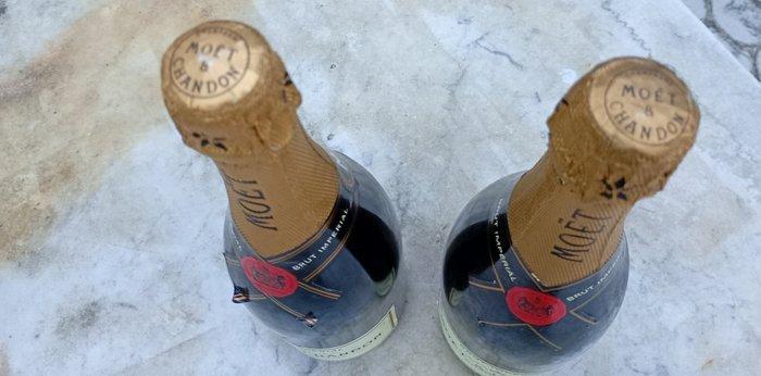 Moët & Chandon, Champagne - Champagne Brut - 2 Bouteilles, Verzamelen, Wijnen