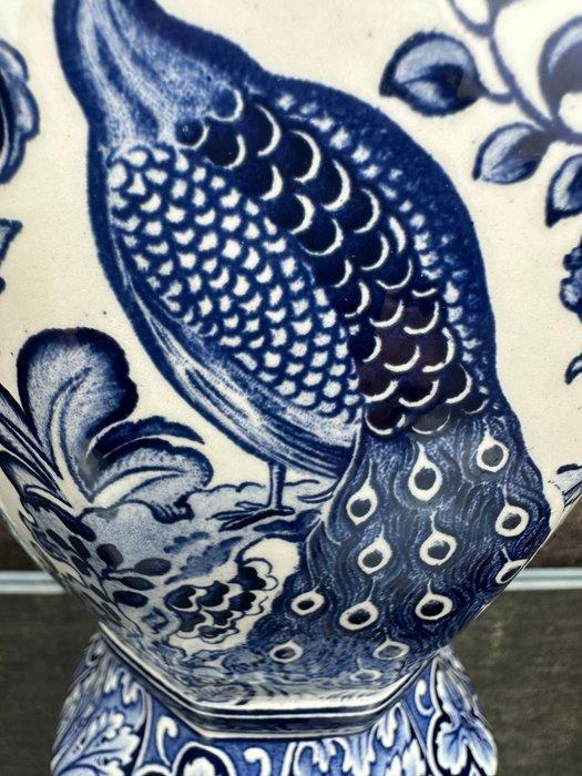 Royal Boch (Boch Frères) - Delft Blue Lidded Vase – Peacock, Antiek en Kunst, Antiek | Glaswerk en Kristal
