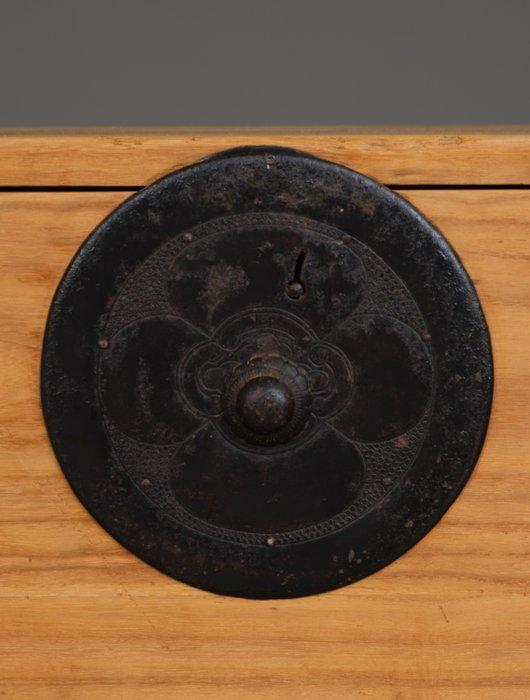 Armoires à vêtements (cabinet de tiroirs) - Bois de kiri, Antiquités & Art, Antiquités | Autres Antiquités