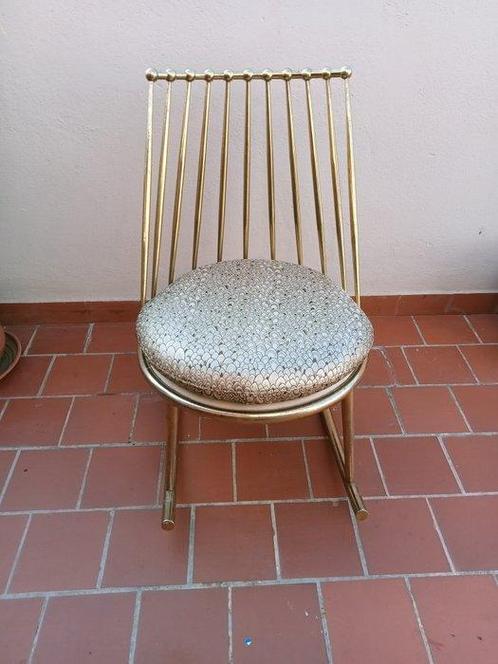 Chaise à bascule - Laiton doré - Fauteuil design, Huis en Inrichting, Overige Huis en Inrichting