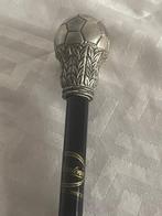 Wandelstok - Hout, zilverkleurig - Een voetbal, Antiek en Kunst