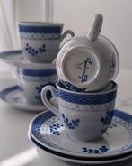 Royal Copenhagen - Kop en schotel (12) - Porselein - Reliëfs