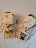 PeDe - Koffiemolen (2) - wandkoffiemolen - Porselein,, Antiek en Kunst