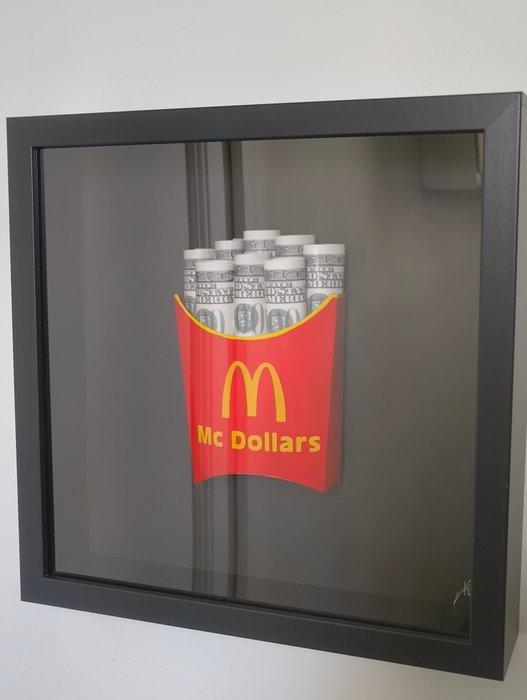 XTC Artist - Mc Dollars red Boxed, Antiek en Kunst, Kunst | Designobjecten