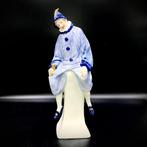 Anton Büschelberger - Karl Ens, Volkstedt - Pierrot (37 cm(, Antiek en Kunst