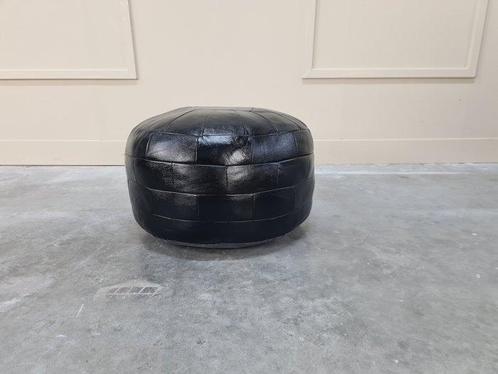 1 Boho vintage leather pouffe - Poef - Leder, Antiquités & Art, Curiosités & Brocante