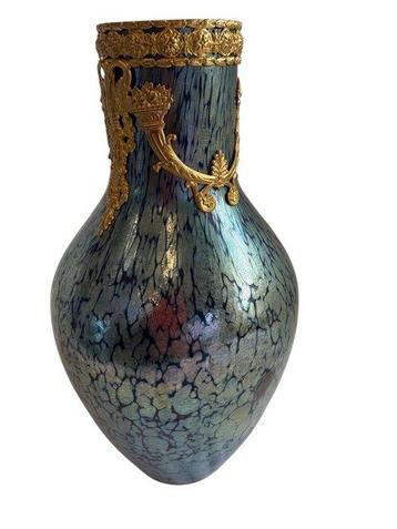 Lötz Witwe - Vase - Laiton moulé - Papillon - Série