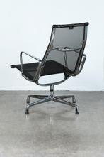 Vitra - Charles & Ray Eames - Chaise - EA 116 - tissu en