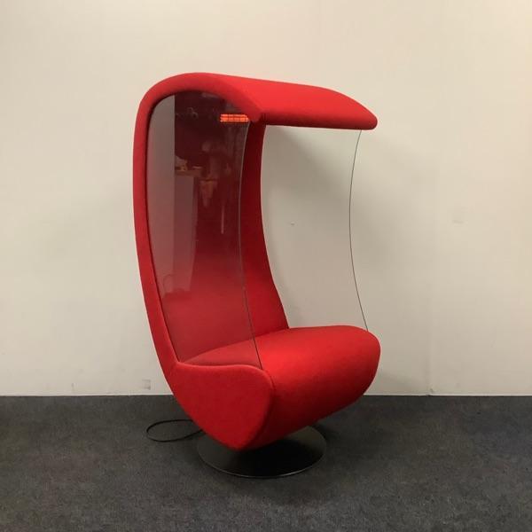 akoestische belstoel met glazen zijwanden en elektra punt,, Huis en Inrichting, Stoelen, Zwart, Gebruikt, Eén