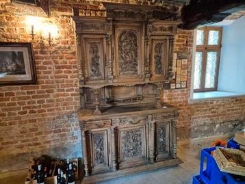 Antieke Mechelse buffetkast, Ophalen
