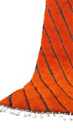 Handgemaakte Berber Tapijt - Vurig Oranje met Tijdloos, Huis en Inrichting, Nieuw