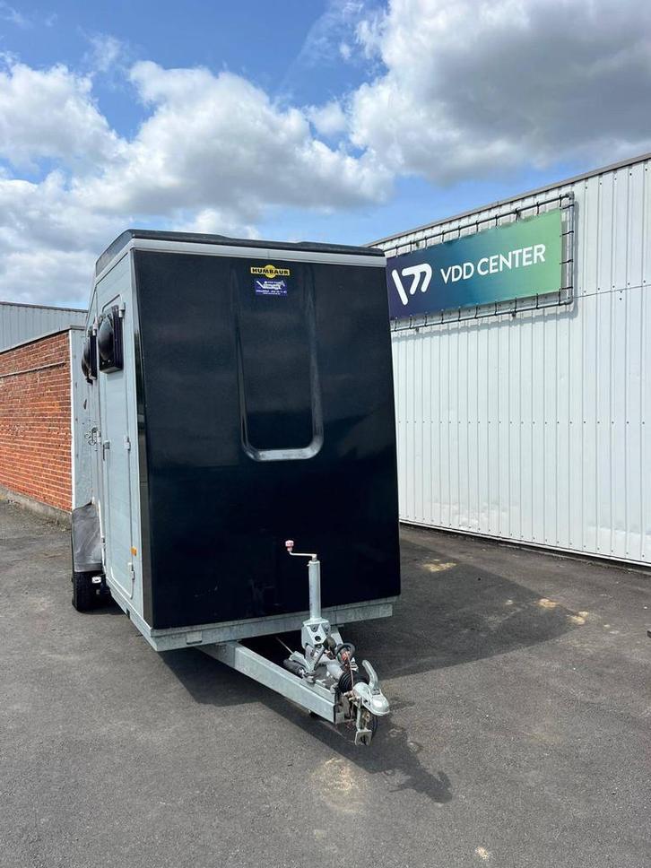 Veiling: Paardentrailer Humbaur NOTOS Plus 2017, Dieren en Toebehoren, Paarden en Pony's | Trailers en Aanhangwagens, Ophalen