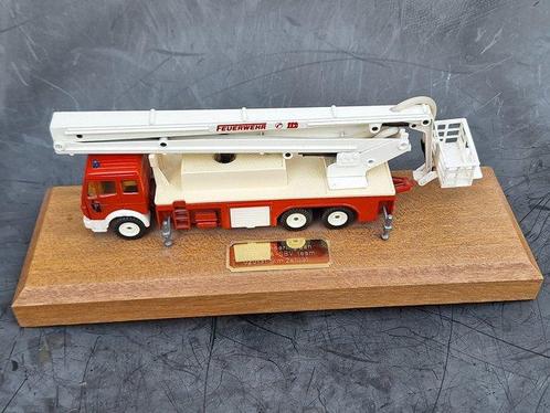 Siku 1:55 - Model vrachtwagen - Relatiegeschenk brandweer -, Hobby en Vrije tijd, Modelauto's | 1:5 tot 1:12