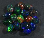 Ct. 8,20 Natuurlijke Ethiopische Zwarte Opalen - Cabochon -