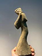 Oud Chinees, Tang-dynastie Keramiek staand beeldje - 25.5 cm, Collections