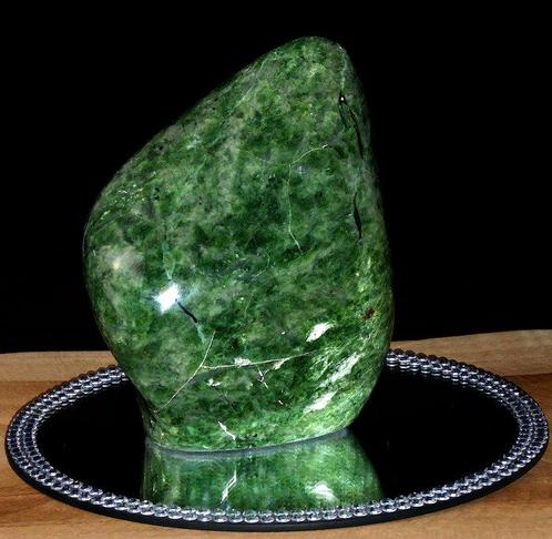 Chrysoprase / Forme libre / Fini à la main & poli à la main, Verzamelen, Mineralen en Fossielen