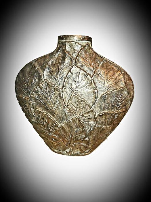 Vaas - metaal met een antiek gouden patina, Antiek en Kunst, Curiosa en Brocante