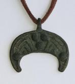 Viking periode Brons Lunair hanger. Uitstekende staat. - 38