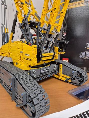 Lego Set - 42146 - Technic - Liebherr Crawler Crane LR13000, Nieuw