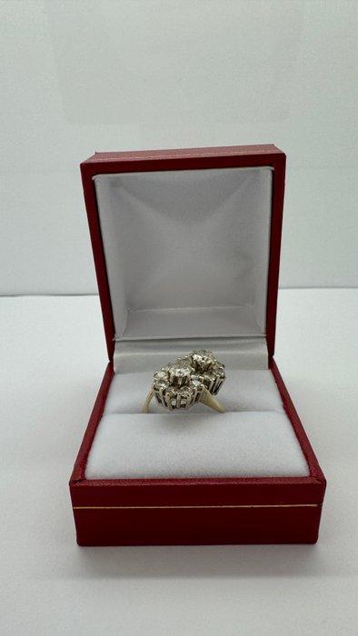 Ring - 18 karaat Witgoud - 2.25ct. tw. Diamant (Natuurlijk), Handtassen en Accessoires, Ringen