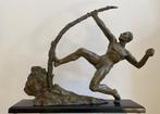 Emile Dautrive - sculptuur, L’effort - 60 cm - Brons