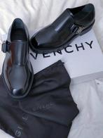 Givenchy - Loafers - Maat: Shoes / EU 42
