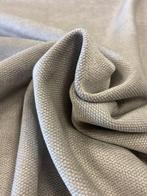 Prestigieuze stof, stevig maar zeer zacht in ijsgrijs