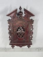 Antieke wandkast met rijk houtsnijwerk - Kast - Hout -, Antiek en Kunst