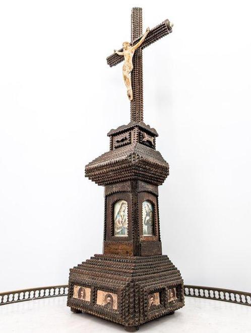 Antiek Crucifix - Hout - 1850-1900, Antiek en Kunst, Kunst | Niet-Westerse kunst