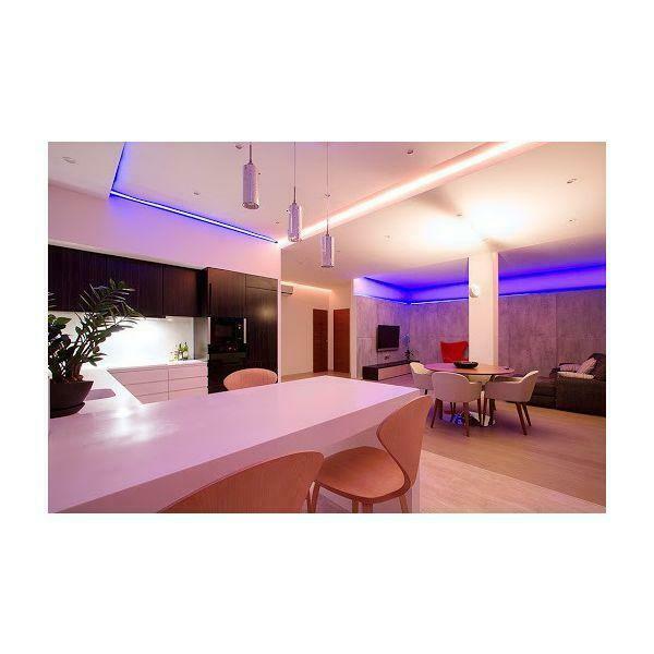 LEDStrip RGB - 10 meter - complete set - type 5050 - 30 Led, Huis en Inrichting, Lampen | Overige, Ophalen of Verzenden