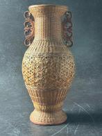 Vaas - Bamboe - Japan - Ikebana-vaas met ingewikkeld, Antiek en Kunst