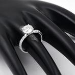 Zonder minimumprijs - Ring - 14 karaat Witgoud - 2.28ct. tw., Handtassen en Accessoires, Ringen, Nieuw