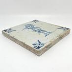 Tegel - Antieke Delfsblauwe tegel (musketier/soldaat met, Antiek en Kunst