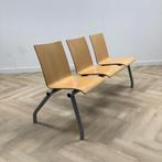 Tweedehands wachtkamerbank met 3 zitplaatsen,  grijs-beuken, Huis en Inrichting, Gebruikt, Hout