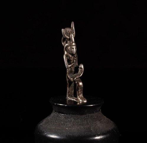 Égypte ancienne, période tardive Amulette en argent, Antiek en Kunst, Antiek | Overige Antiek