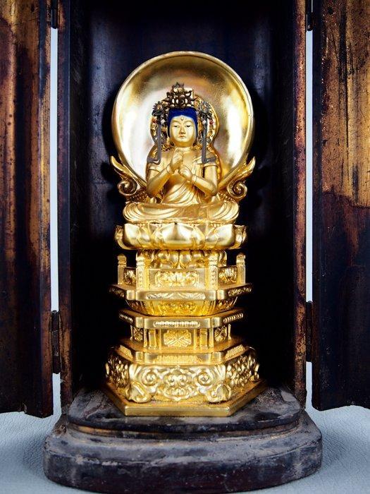 Seated statue of Amida Nyorai enshrined in a shrine - Beeld, Antiek en Kunst, Antiek | Overige Antiek