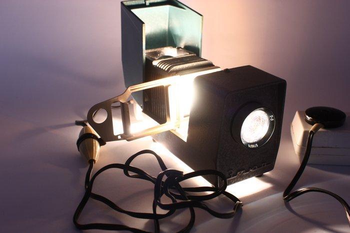 Fabryka Kirowa Etiud Diaprojector, Audio, Tv en Foto, Fotocamera's Analoog