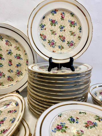EMAUX de LIMOGES - Véritable Porcelaine - Tafelservies (50)