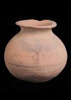 Indus Vallei Terracotta Pot met gestileerde vogels