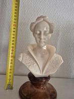 Buste, Buste - 1,4 kg - 21 cm - Résine