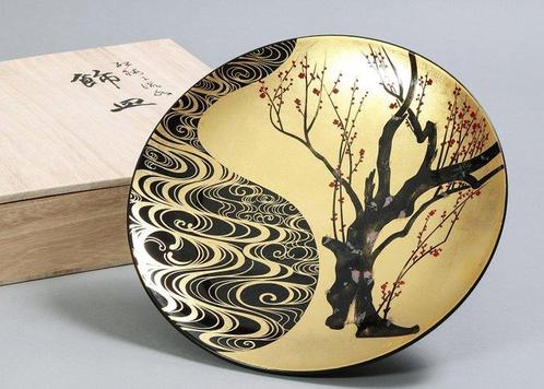 Plateau - Après lassiette de design maki-e gata Korin, Antiek en Kunst, Antiek | Overige Antiek