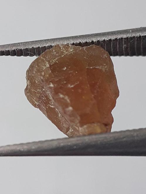 Natural brownish Yellow Apatite - 1.19 ct - Rough Gemstone -, Collections, Minéraux & Fossiles, Envoi