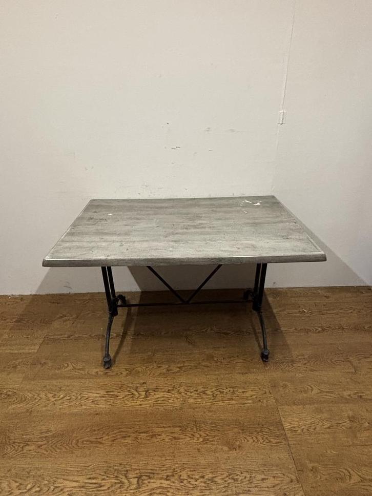 Gebruikte Terrastafel - T1610- Vintage/Café, Huis en Inrichting, Tafels | Eettafels, Ophalen