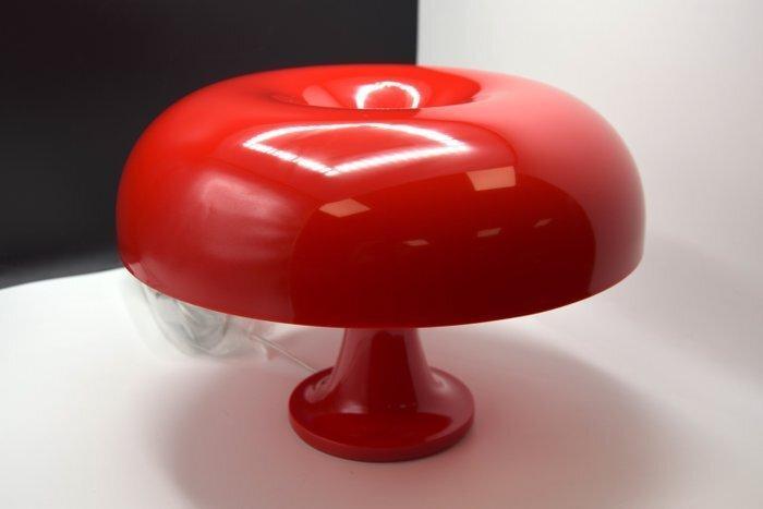 Artemide - Giancarlo Mattioli - Lamp - Nessino - ABS, Antiek en Kunst, Antiek | Verlichting