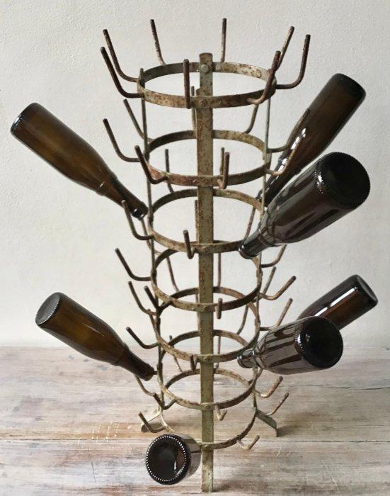 Étagère - - Étagère à bouteilles en fer galvanisé provenant, Antiek en Kunst, Curiosa en Brocante
