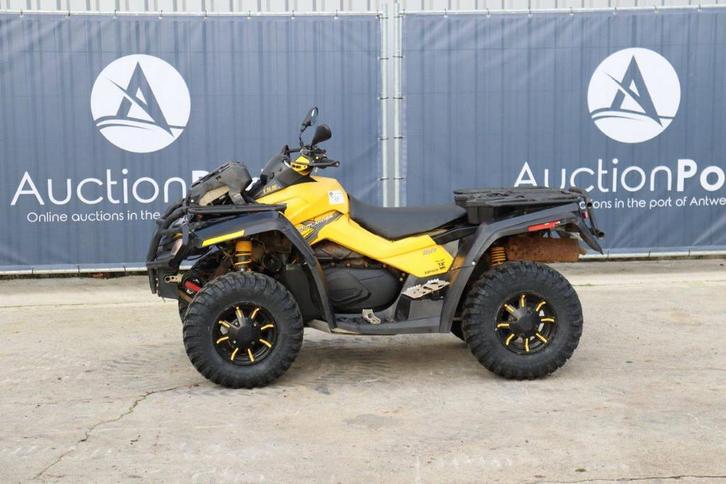 Veiling: Quad Can-Am Outlander 800 Benzine 19pk 2011, Motos, Quads & Trikes, Enlèvement