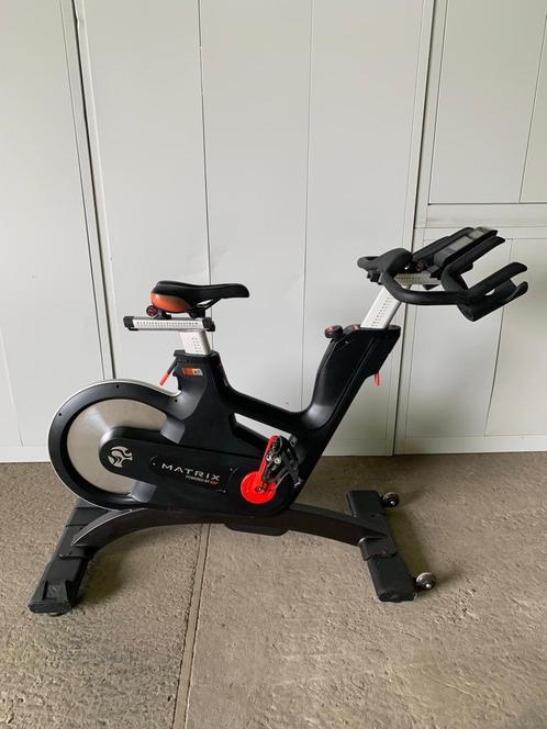 Matrix IC7 - Vélo de spinning, Sport en Fitness, Fitnessapparatuur, Ophalen of Verzenden